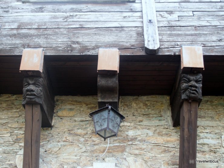 Grimaces at the Madonnenschlössel in Bernstein, Austria