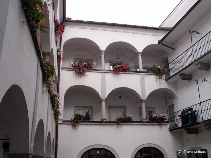 Inner yard of the Mozarthaus in Linz