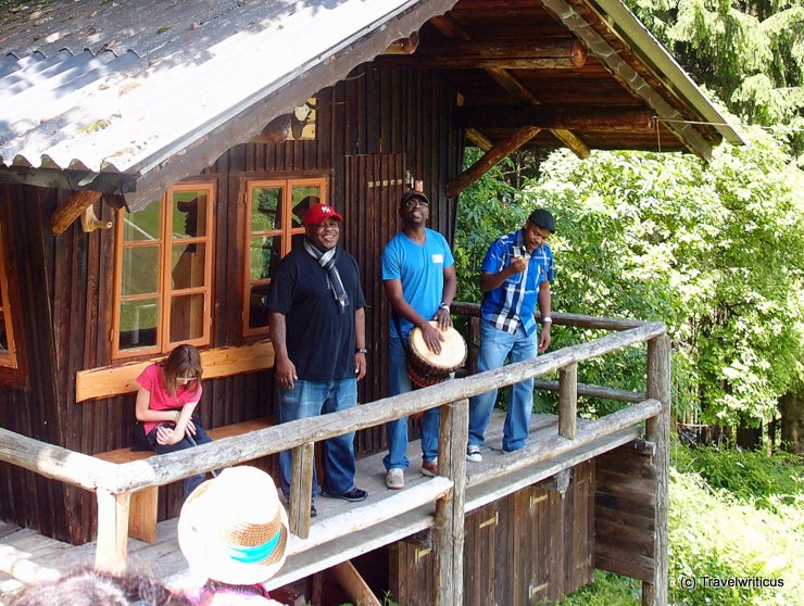 Trio Insingizi singing in Mostviertel, Austria