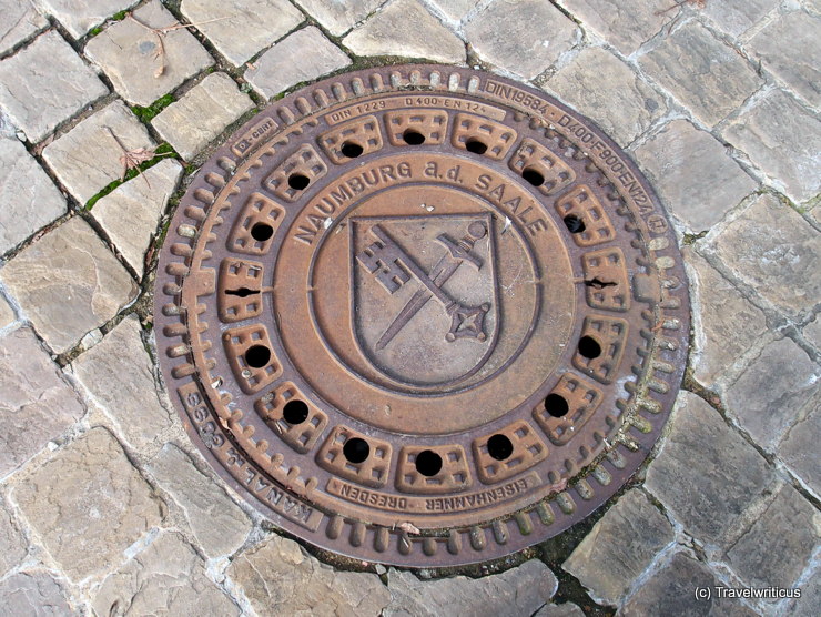 Manhole cover with the city arms of Naumburg (Saale)
