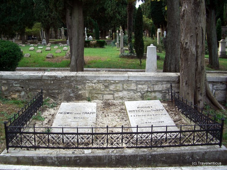 Grave of Hedwig and August Trapp in Pula, Croatia