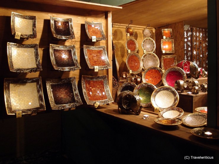 Shop with plates at the Hellbrunner Adventzauber in Salzburg, Austria