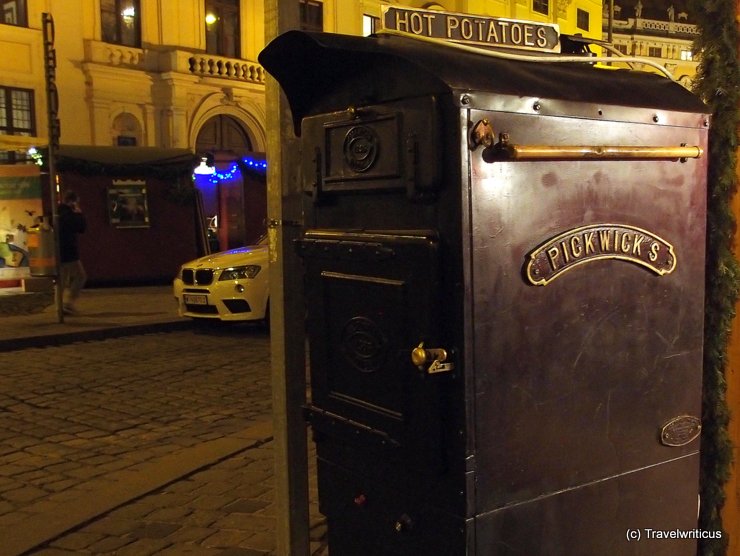 Oven by Pickwick's at Freyung, Vienna