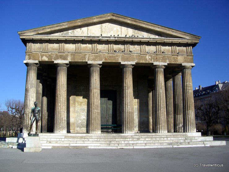 "Youth Athlete" in front of the Theseus Temple